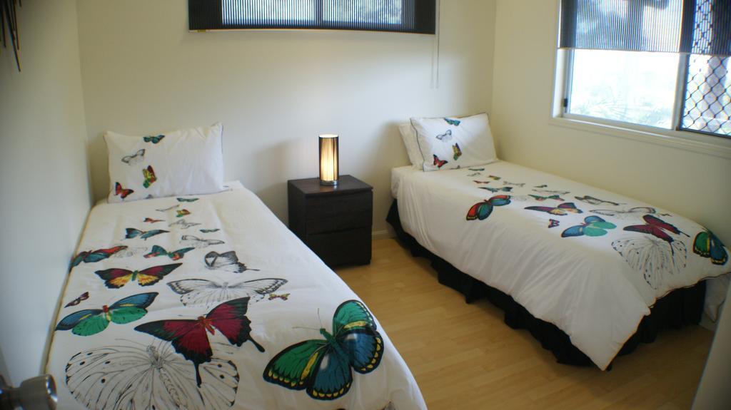 Tinaroo Sunset Retreat Bed & Breakfast Barrine Room photo